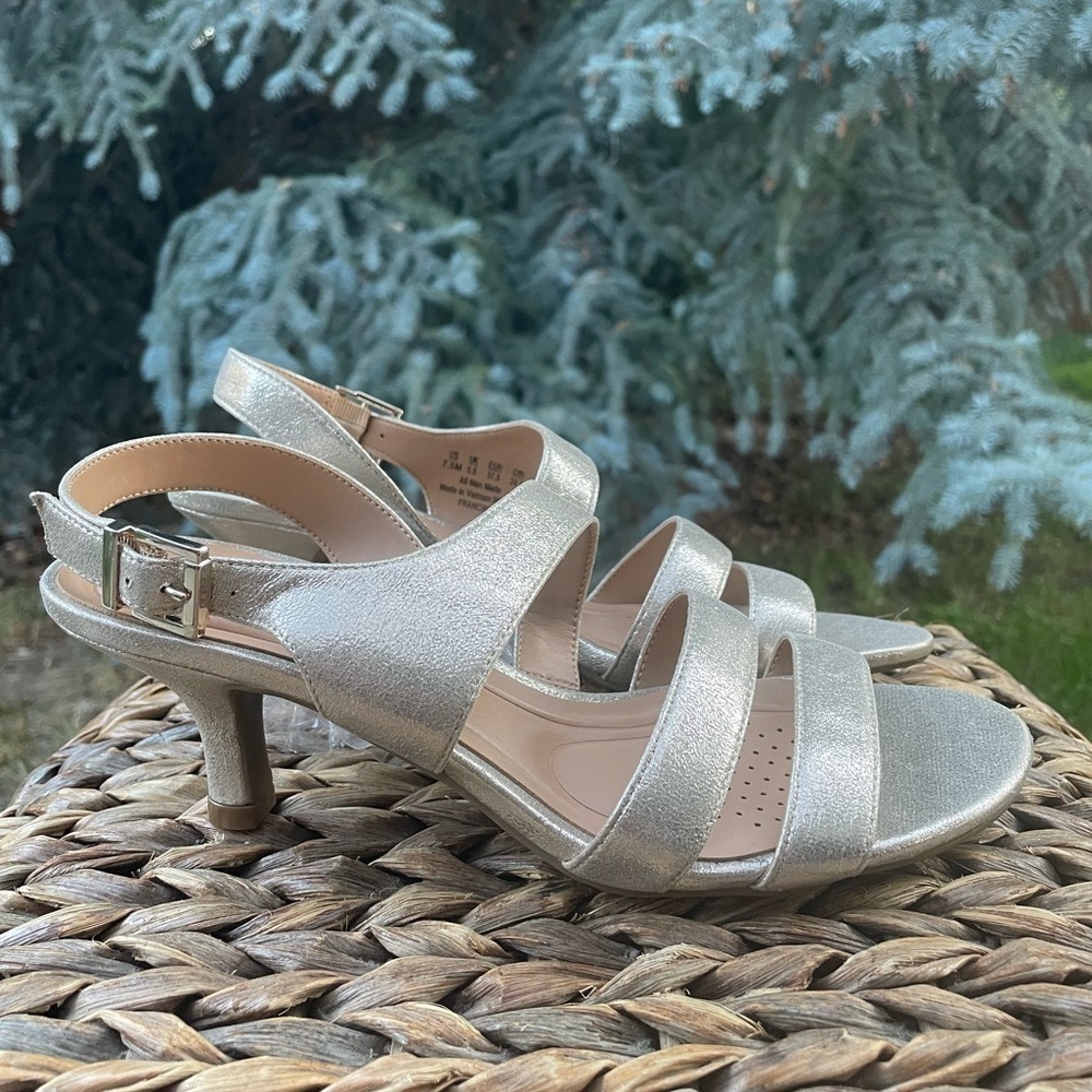 NEW Abella Womens Francine Champagne Strappy Mid Heel Slingback Dress Sandals - Picture 1 of 8